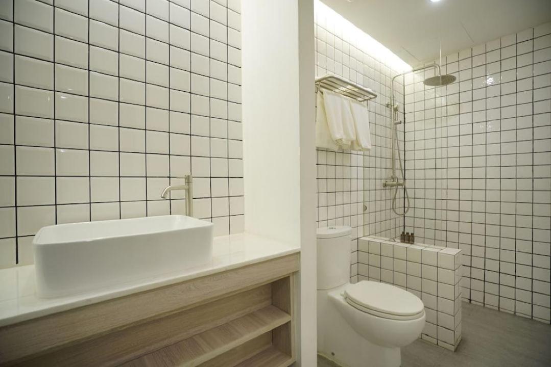 E11 Hotel - Bts Punnawithi Bangkok Exterior foto